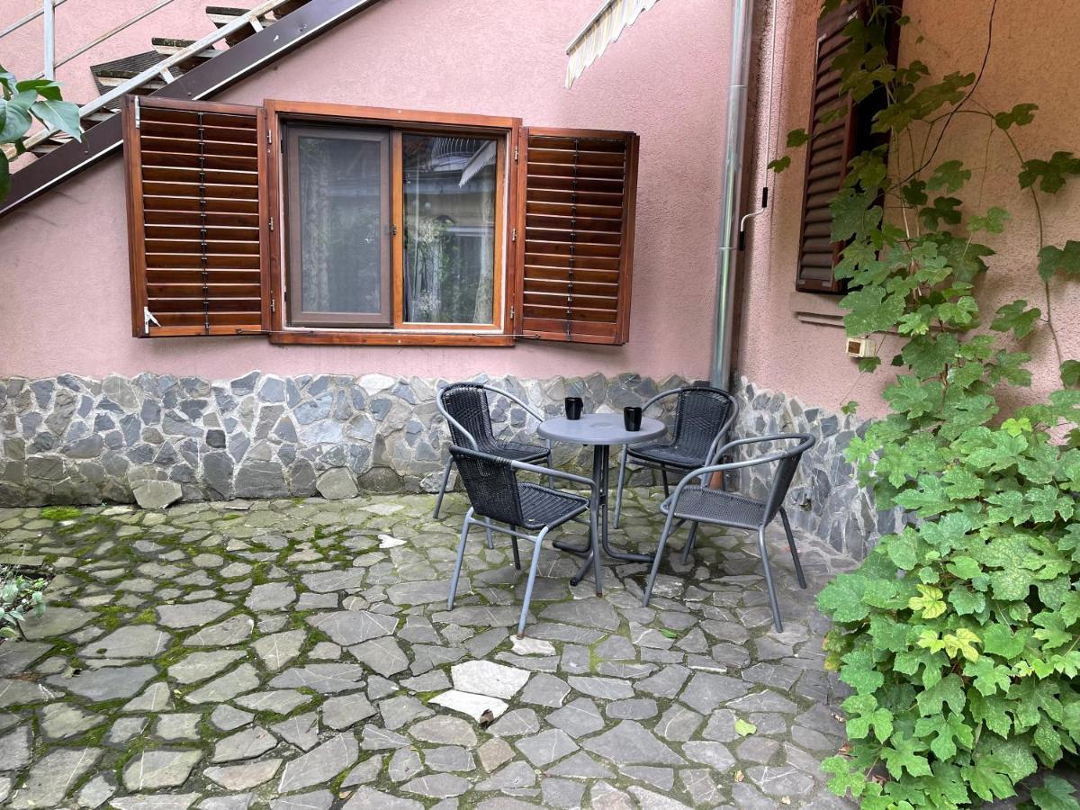 Maan Central Apartment Pet Friendly Location ブラショフ エクステリア 写真