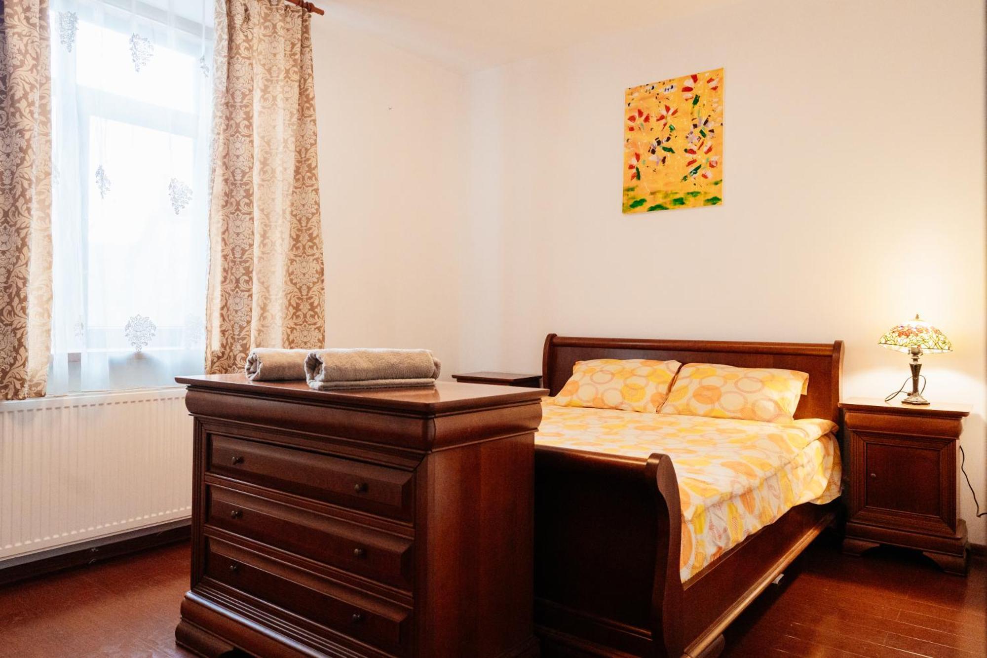 Maan Central Apartment Pet Friendly Location ブラショフ エクステリア 写真